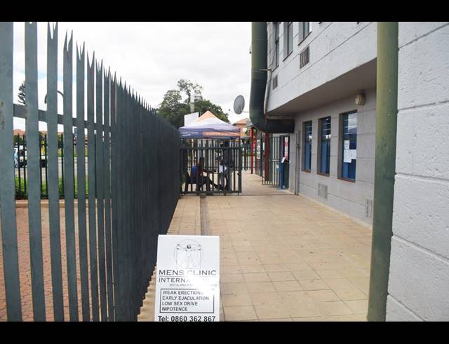 2,030M² OFFICE FOR SALE IN KEMPTON PARK CENTRAL